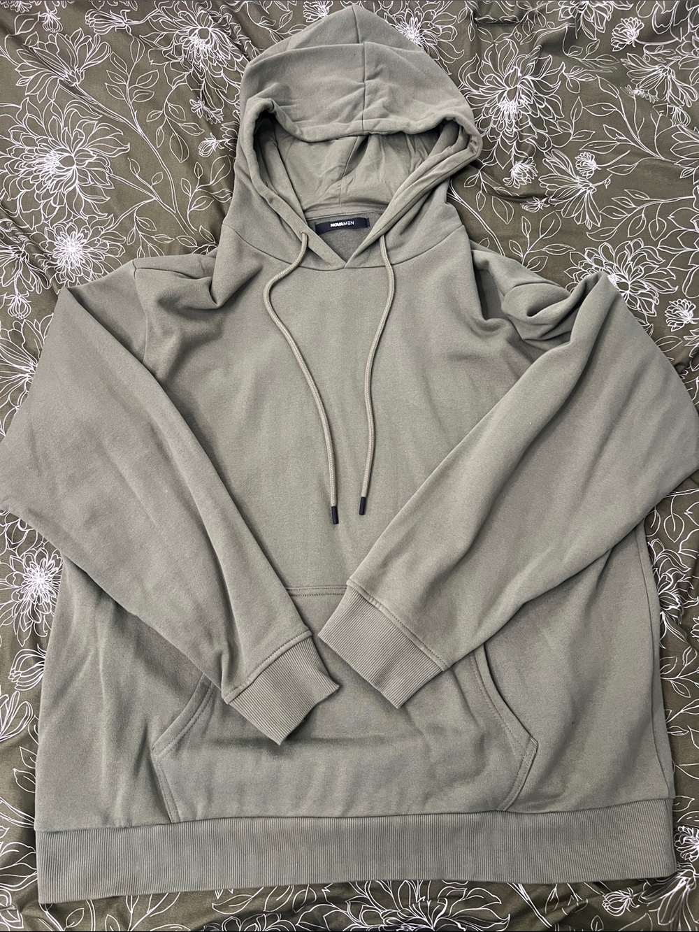 Fashion Nova Men's Pullover Hoodie in Olive